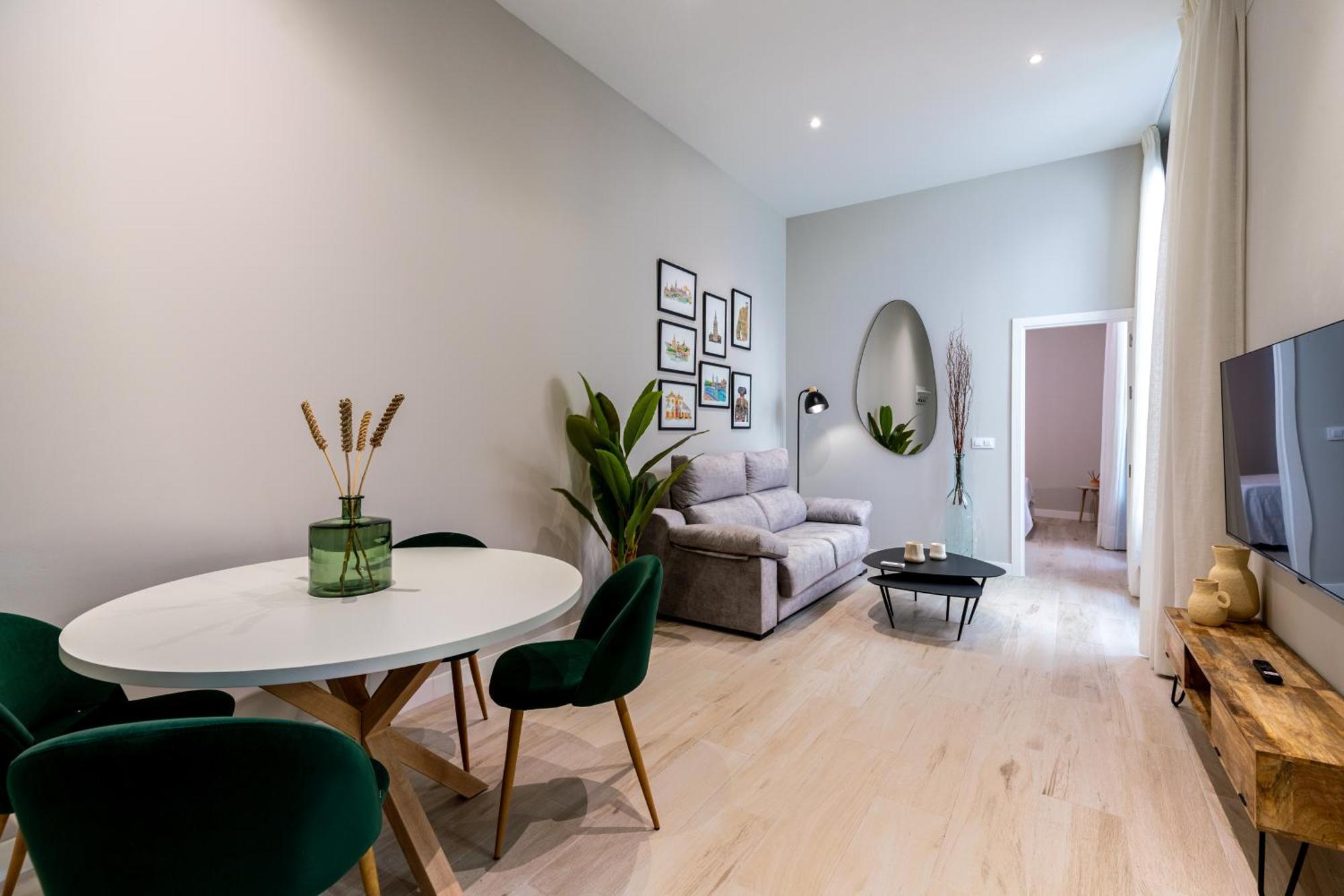 Rentalsevilla Plaza De San Quintin Ii Apartamento Sevilla